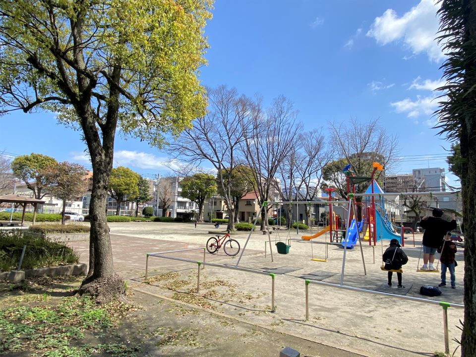 公園　荒田公園（公園）まで120m