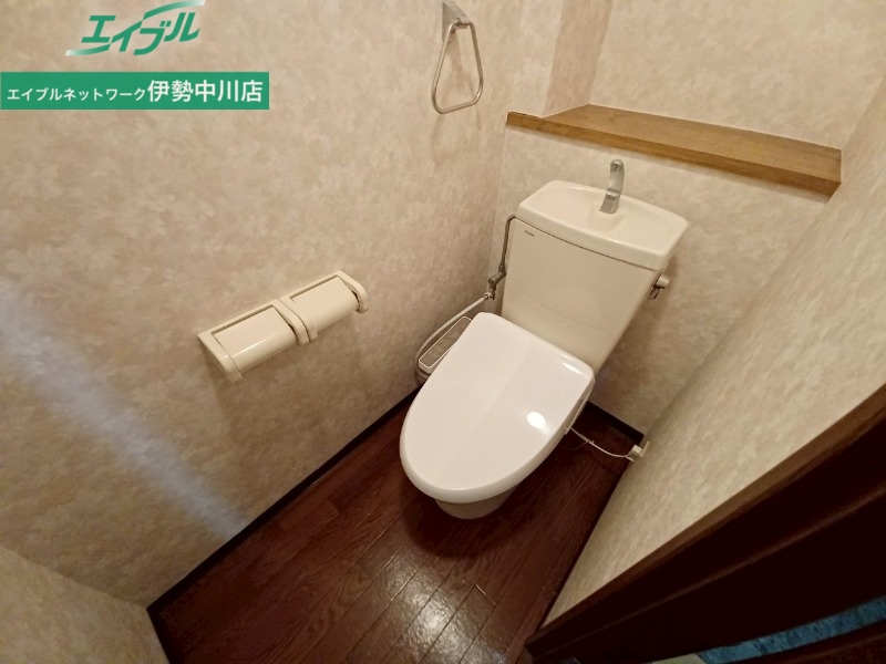 トイレ　同型参考写真