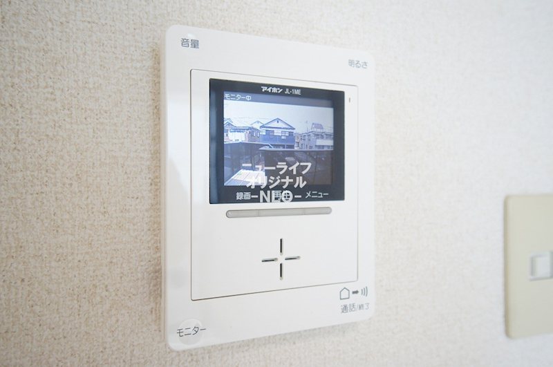 セキュリティ　室内から来訪者を確認できるTVモニターホン付で安心です☆