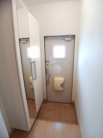玄関　シンプルで使いやすい玄関です