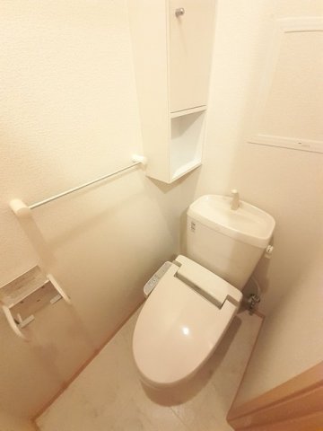 トイレ　コンパクトで使いやすいトイレです