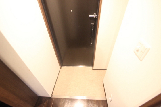 玄関　※別部屋の写真です