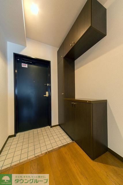 玄関　お部屋探しは株式会社　タウンハウジング　までお気軽にお問合…
