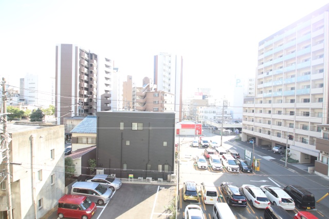バルコニー　※別室の参考写真の為、現況優先です。