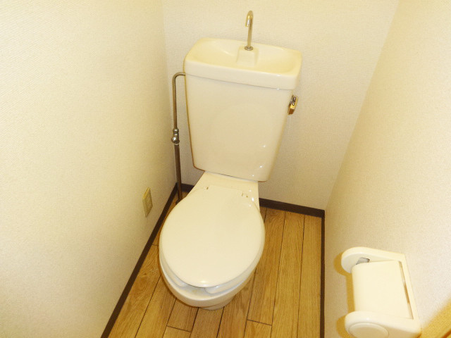トイレ　トイレも綺麗にお使いいただけます。