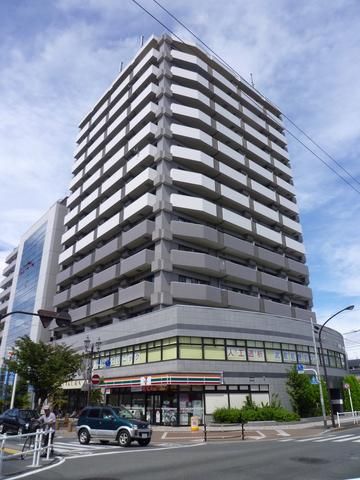 建物外観　★駅前日当確実★