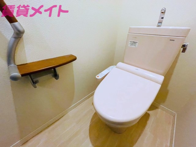 トイレ　別部屋画像参考