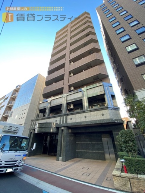 建物外観　快速停車駅浦安で快適生活スタート。