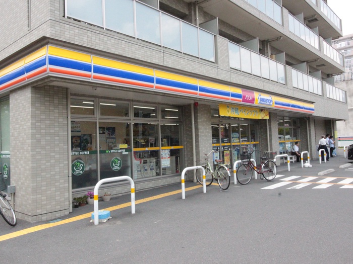 コンビニ　ミニストップ（コンビニ）まで750m