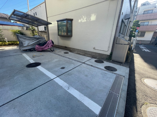 駐車場　満車