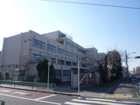 中学校　世田谷区立千歳中学校（中学校）まで1900m