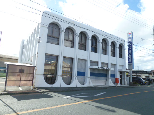 銀行　静岡銀行　小松支店（銀行）まで1933m