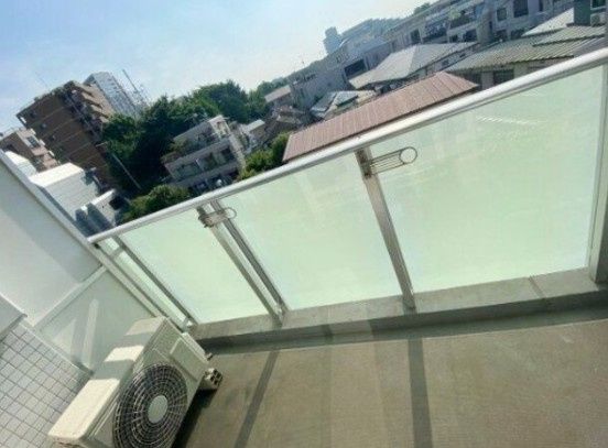 バルコニー　写真は同タイプ住居です