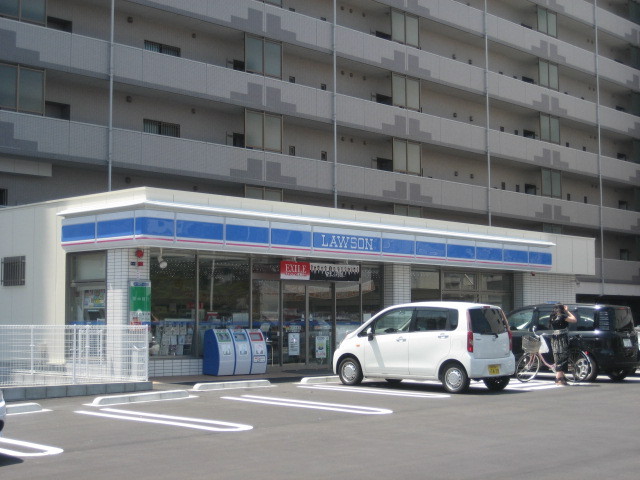 コンビニ　ローソン　新潟笹口店（コンビニ）まで120m