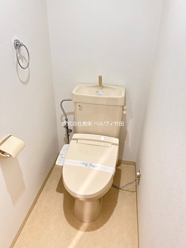 トイレ　ウォシュレット付き！
