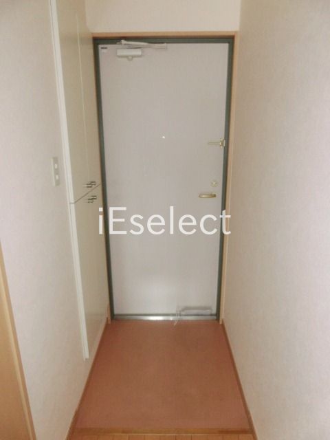 玄関　シューズＢＯＸ付です。