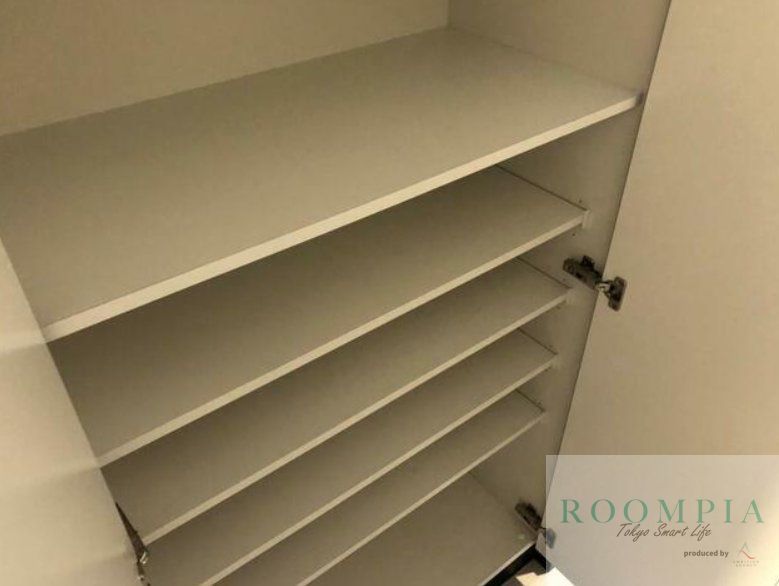 玄関　同タイプの別部屋です。
