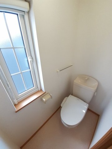 トイレ　コンパクトで使いやすいトイレです
