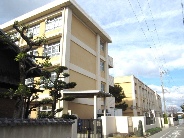 小学校　泉佐野市立第一小学校（小学校）まで1246m