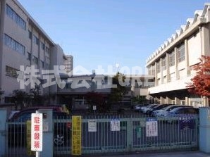 小学校　草津市立草津第二小学校（小学校）まで498m