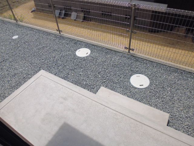 バルコニー　テラス
