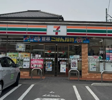 コンビニ　セブンイレブン 鳩ケ谷緑町1丁目店（コンビニ）まで522m