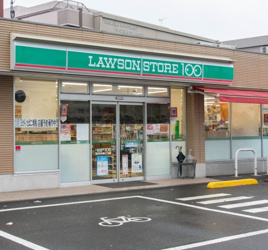 コンビニ　ローソンストア100足立竹の塚七丁目店（コンビニ）まで689m