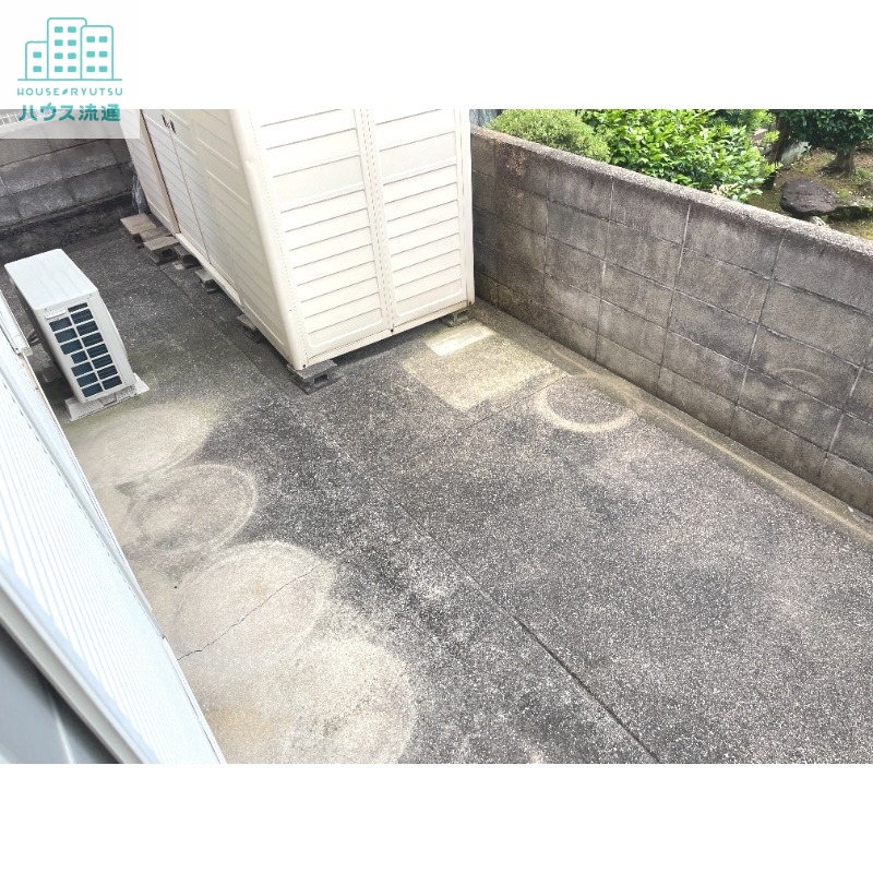 バルコニー　※別号室の写真になります。