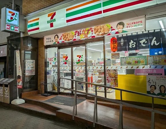 コンビニ　セブンイレブン東陽店（コンビニ）まで69m