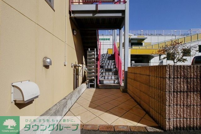 エントランス　エントランス