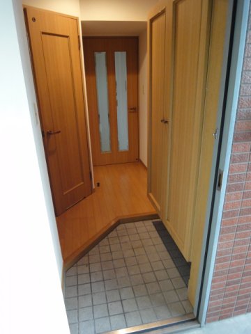 玄関　ゆったりとした玄関です
