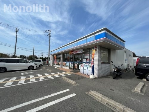コンビニ　ローソン 貝塚三ツ松南店（コンビニ）まで704m