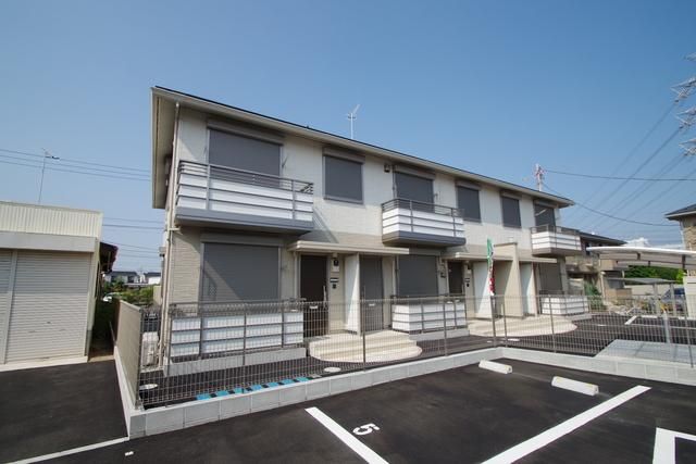 その他　★人気の築浅ファミリー物件です★
