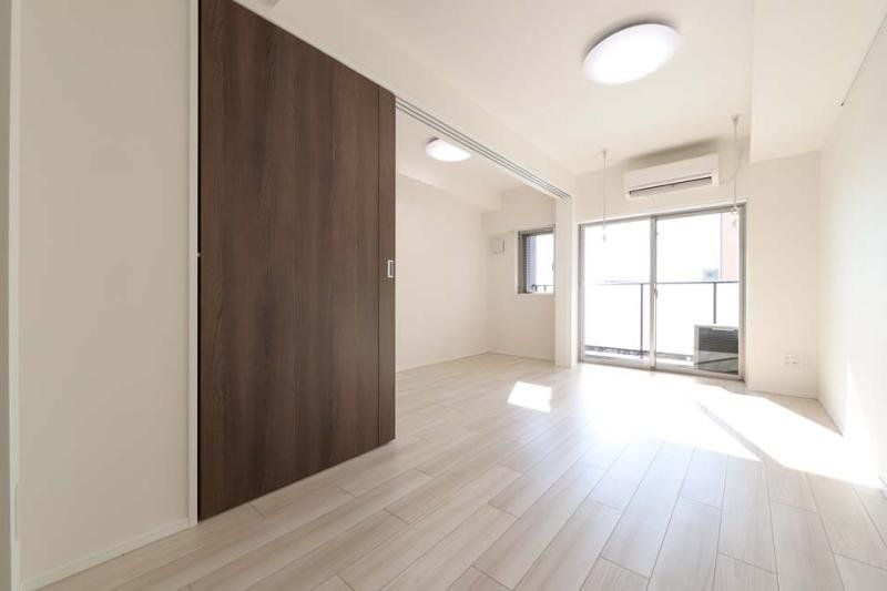 居室・リビング　※同タイプの別のお部屋です。