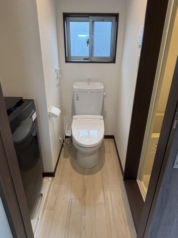 トイレ　参考写真（別部屋）