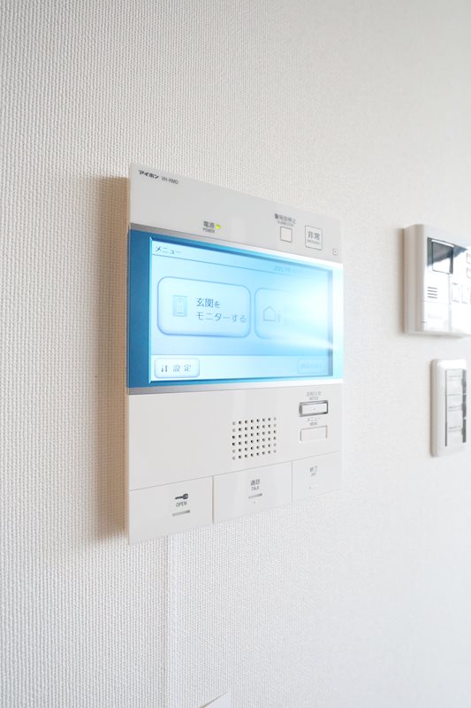 セキュリティ　モニター付きインターホン