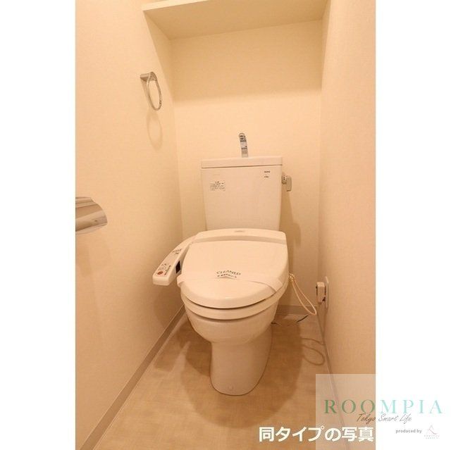 トイレ　※同タイプの別のお部屋です。