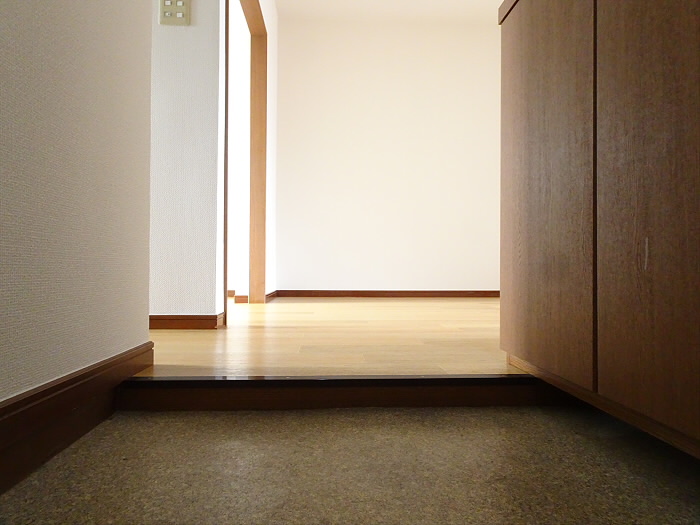玄関　収納もある玄関です