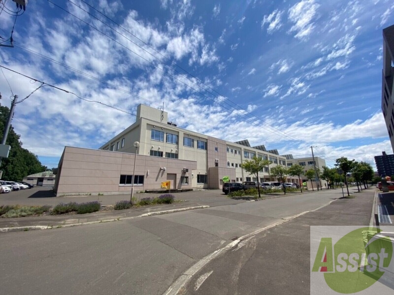 小学校　札幌市立屯田北小学校（小学校）まで502m
