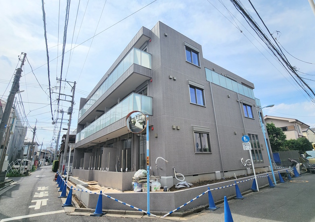 建物外観　建設中