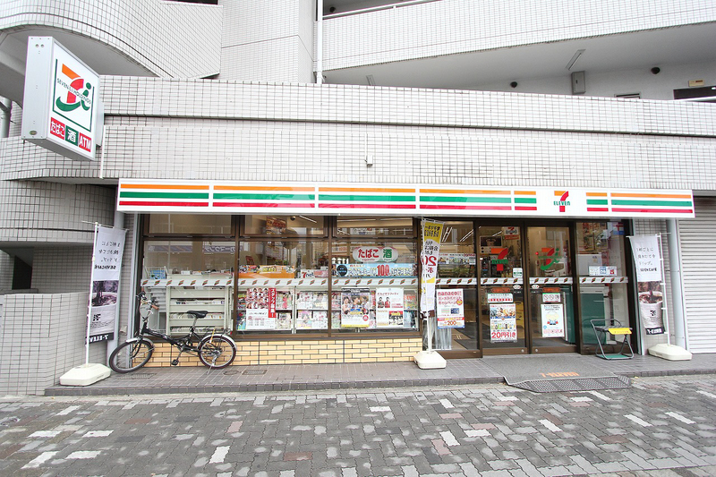 コンビニ　セブンイレブン 名古屋新栄2丁目店（コンビニ）まで200m