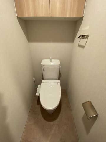 トイレ　個室タイプのトイレ
