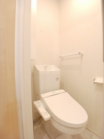 トイレ　コンパクトで使いやすいトイレです