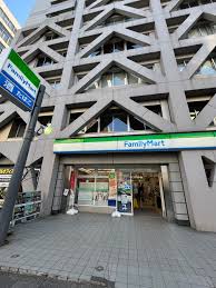 コンビニ　ファミリーマート元浜町一丁目店（コンビニ）まで415m