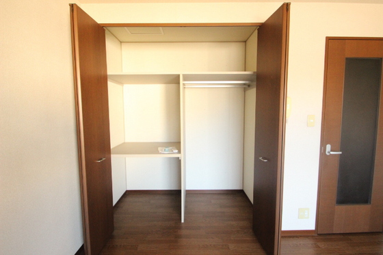 収納　※別部屋の写真です
