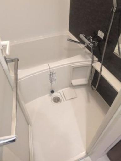 バス・シャワールーム　別部屋の参考写真です。