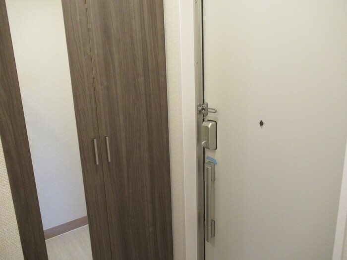玄関　他号室参考写真