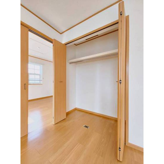 サンリット上万田Aの内装写真