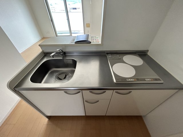 キッチン　※同物件別部屋参考写真