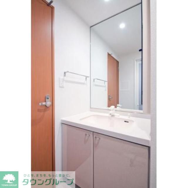 洗面設備　※写真は同タイプ住戸です。